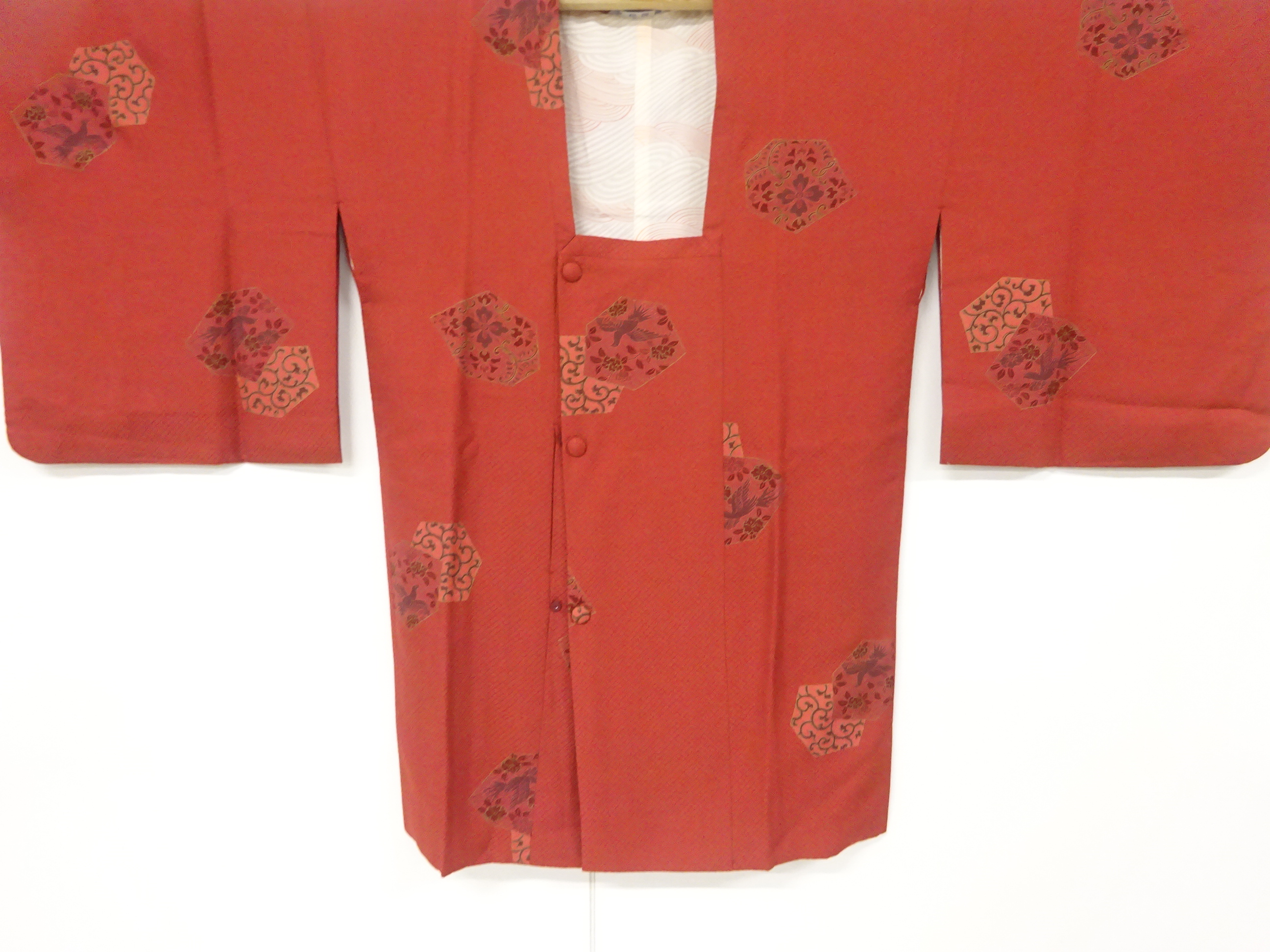 JAPANESE KIMONO / VINTAGE MICHIYUKI COAT / ABSTRACT KIKKO PATTERN